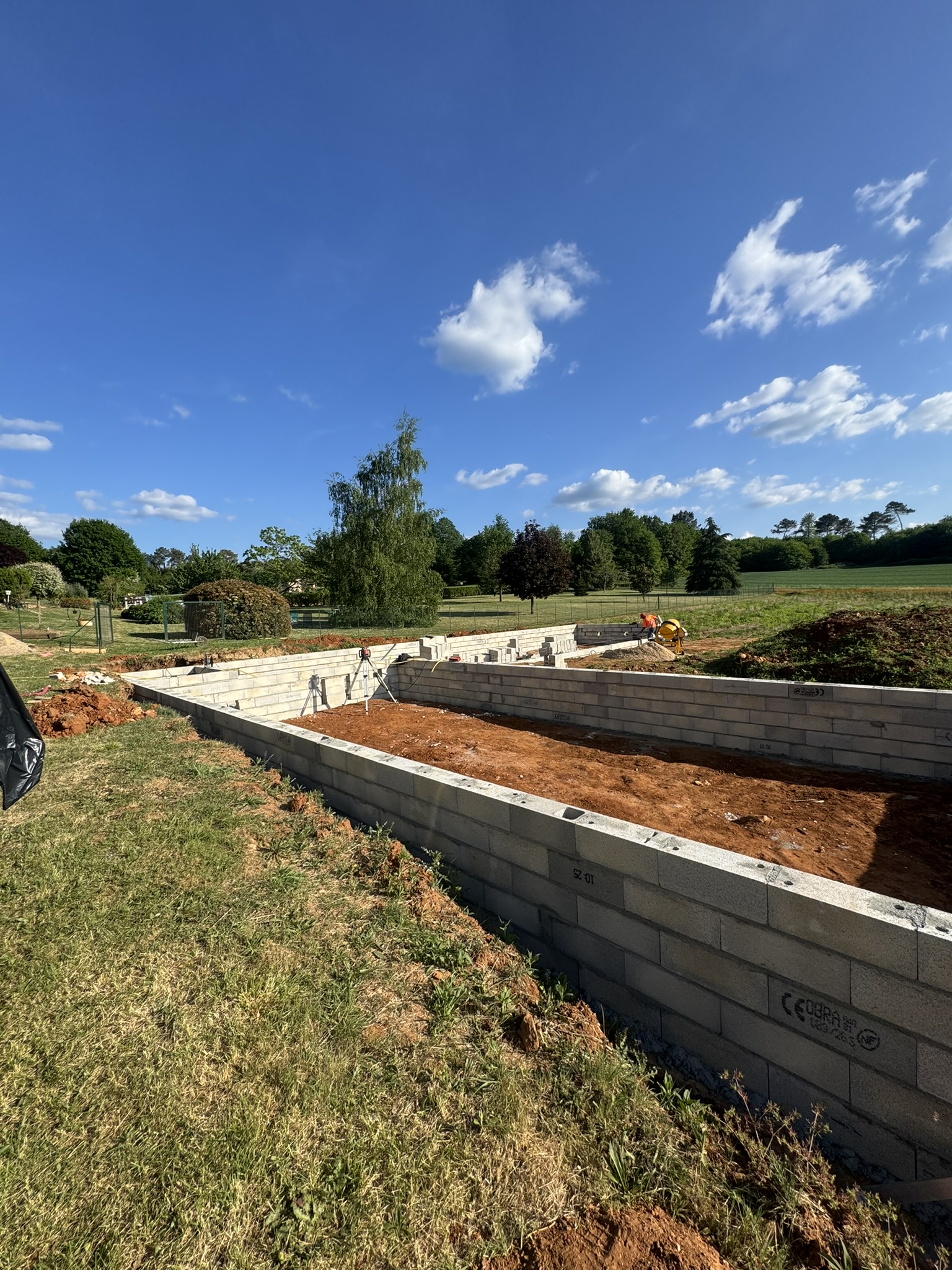 Soubassement du projet à Meyrals